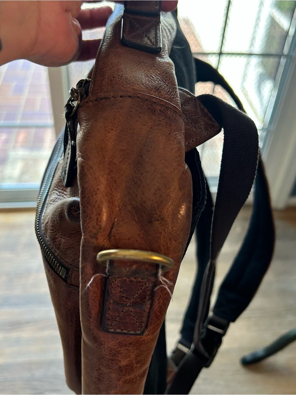 Fossil Buckner Convertible Commuter Leather Bag - Picture 13 of 16
